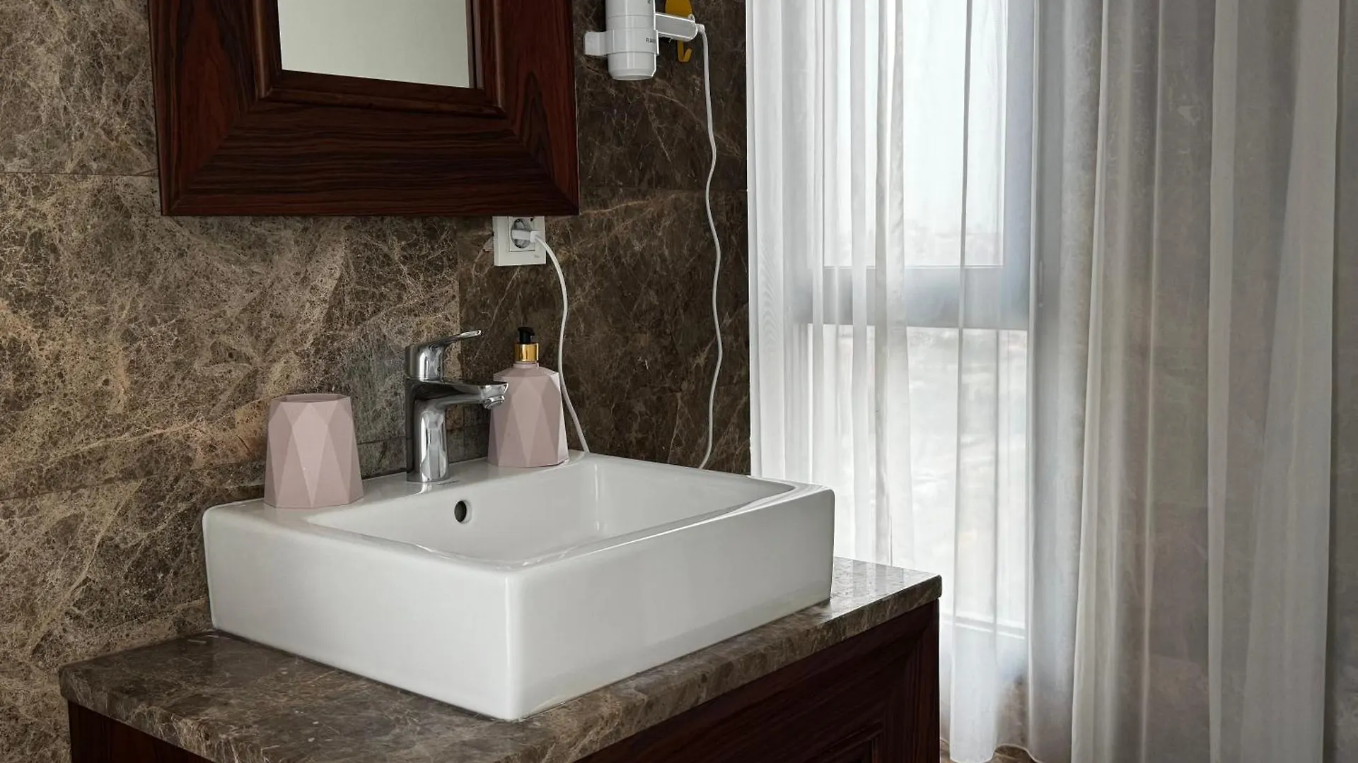 Dikkat Cekmesini Apartamento Istambul Turquia